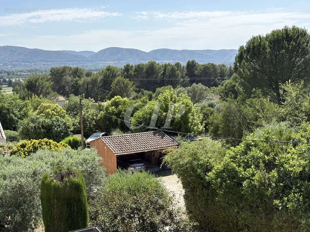 Maison à VILLELAURE