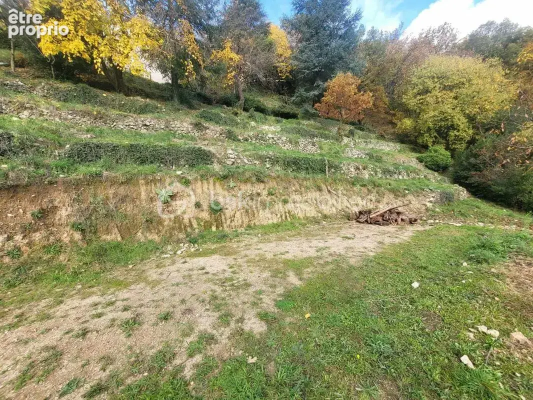 Terrain constructible – environ 1400 m² – vals-les-bains - photo 4