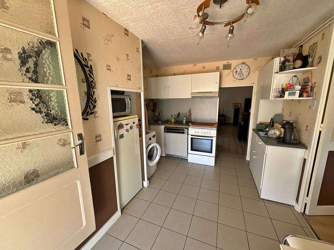 Appartement à SAINT-LEGER-SUR-ROANNE