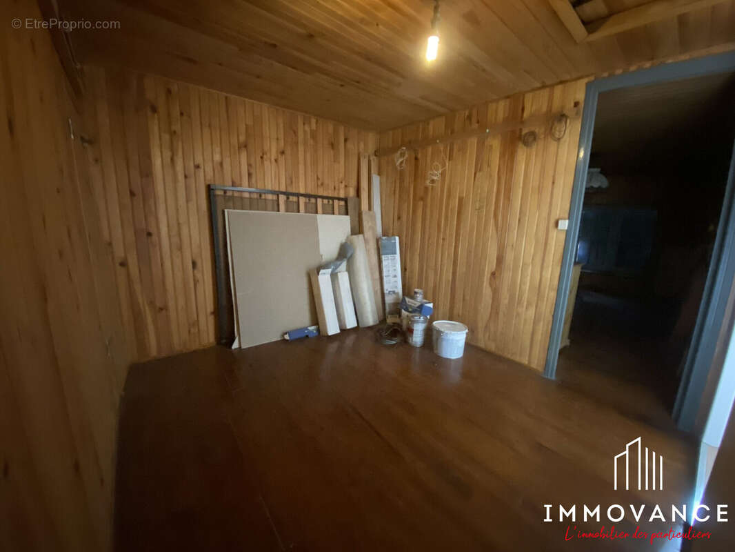 Maison à SAINT-JEAN-DU-BRUEL