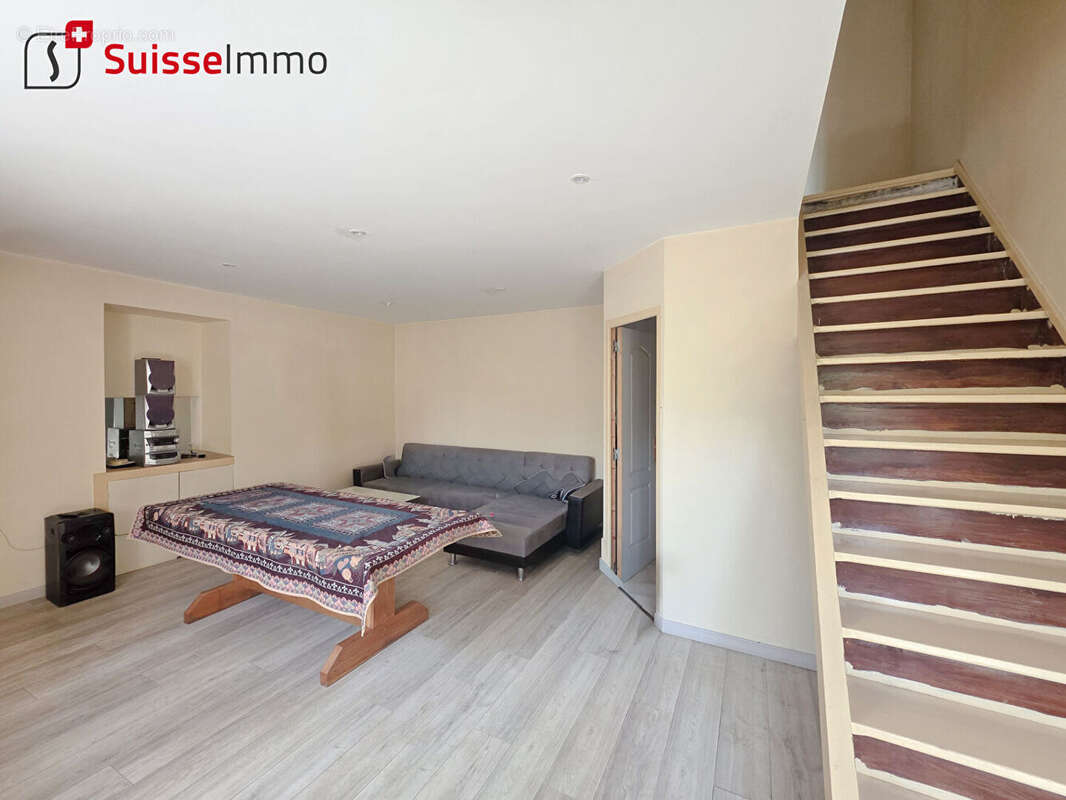 Maison à FONTENELLE-MONTBY