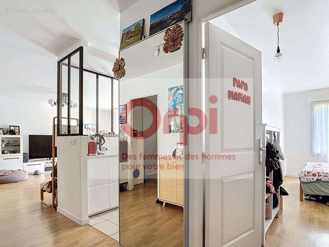 Appartement à ISSY-LES-MOULINEAUX