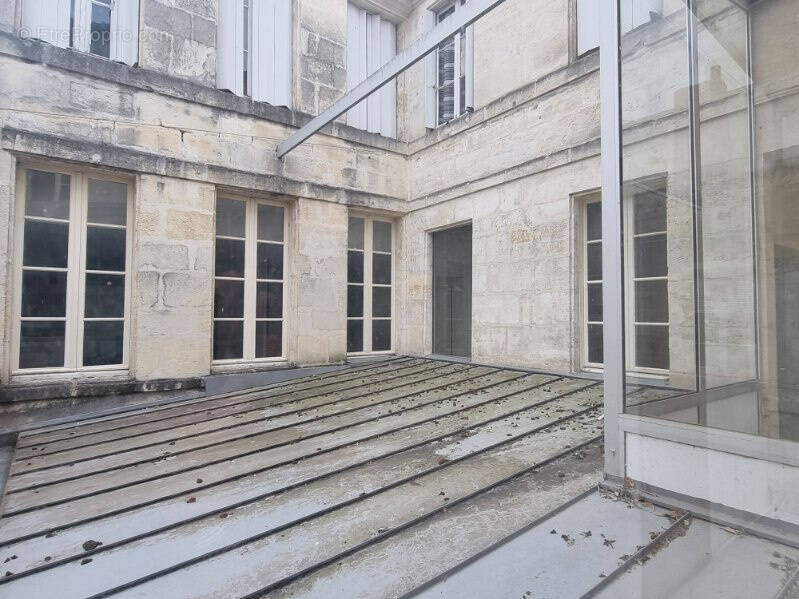 Commerce à ROCHEFORT