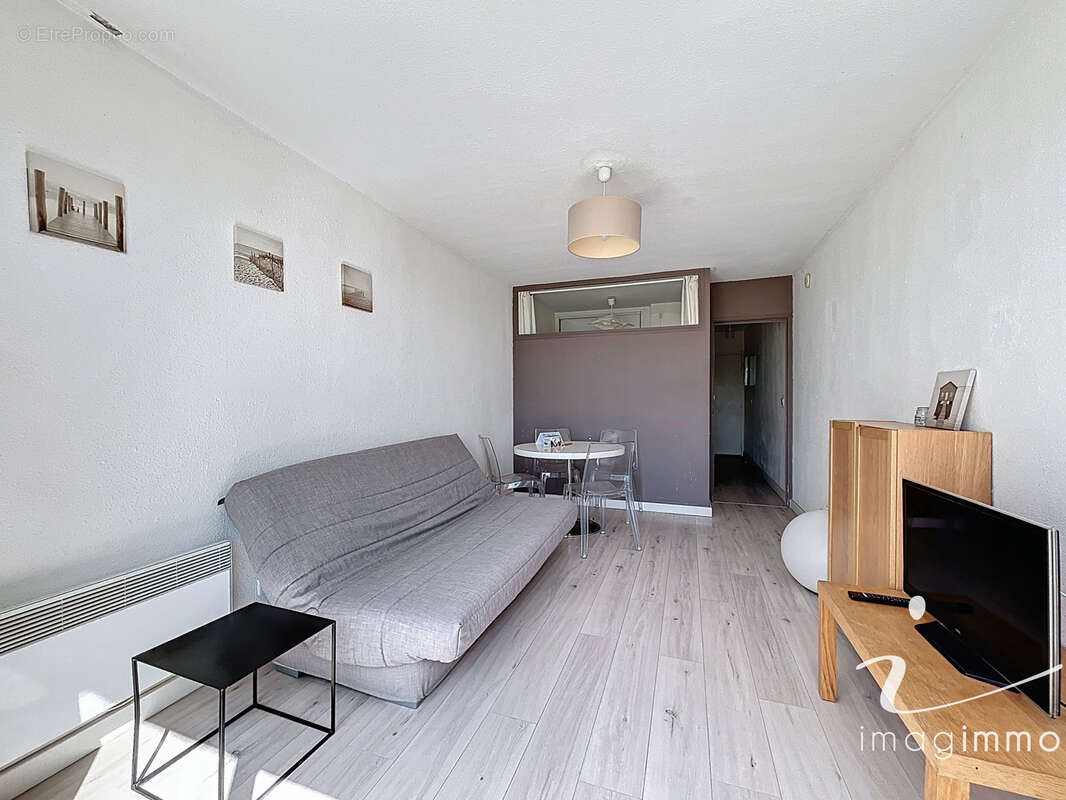 Appartement à MAUGUIO