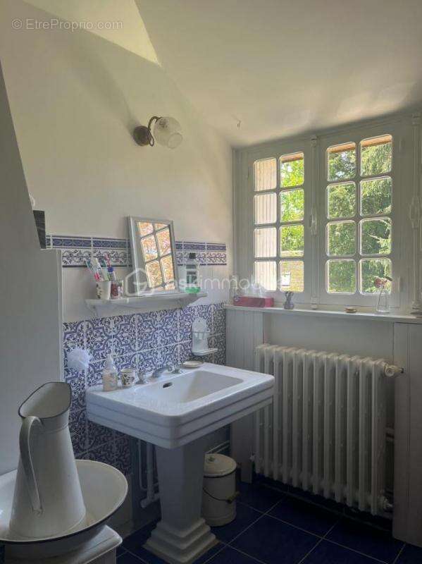 Maison à SAINT-MAURICE-AUX-RICHES-HOMMES