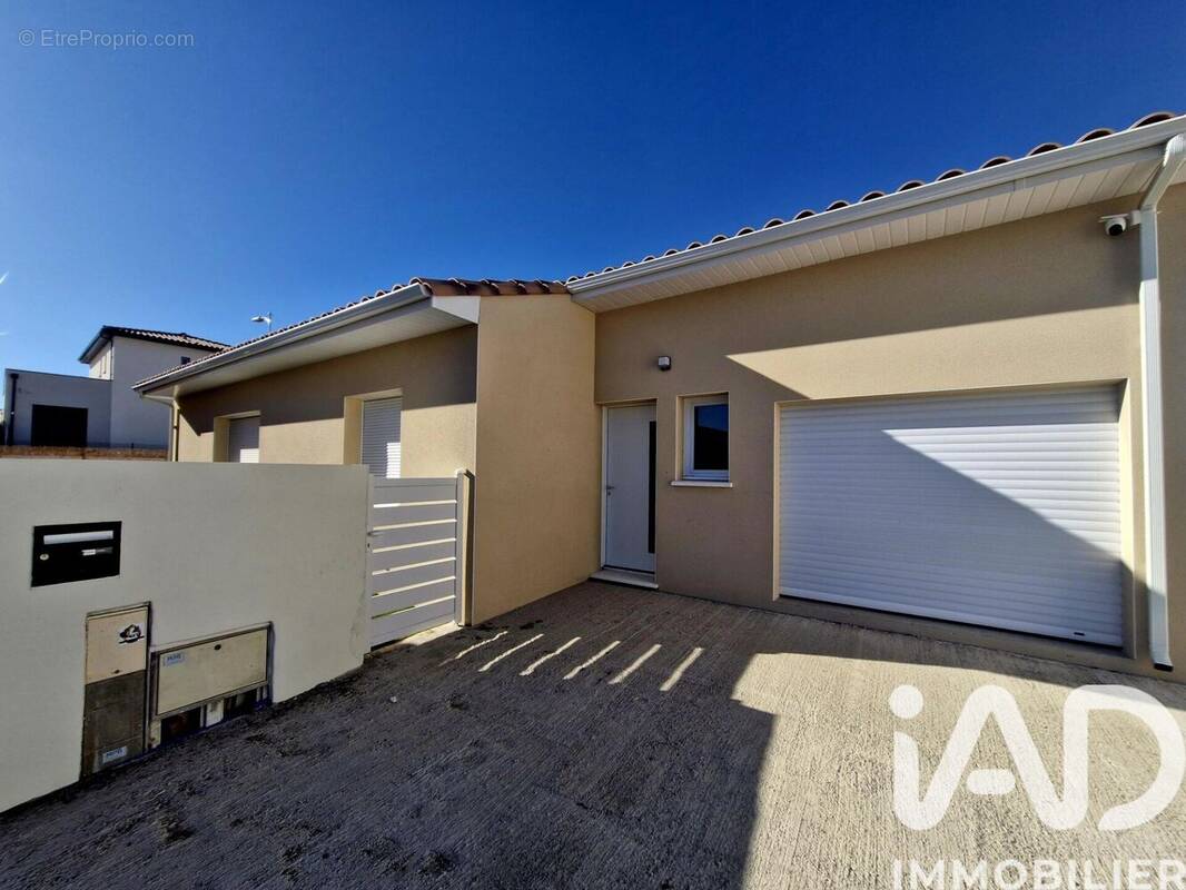 Photo 1 - Maison à NISSAN-LEZ-ENSERUNE