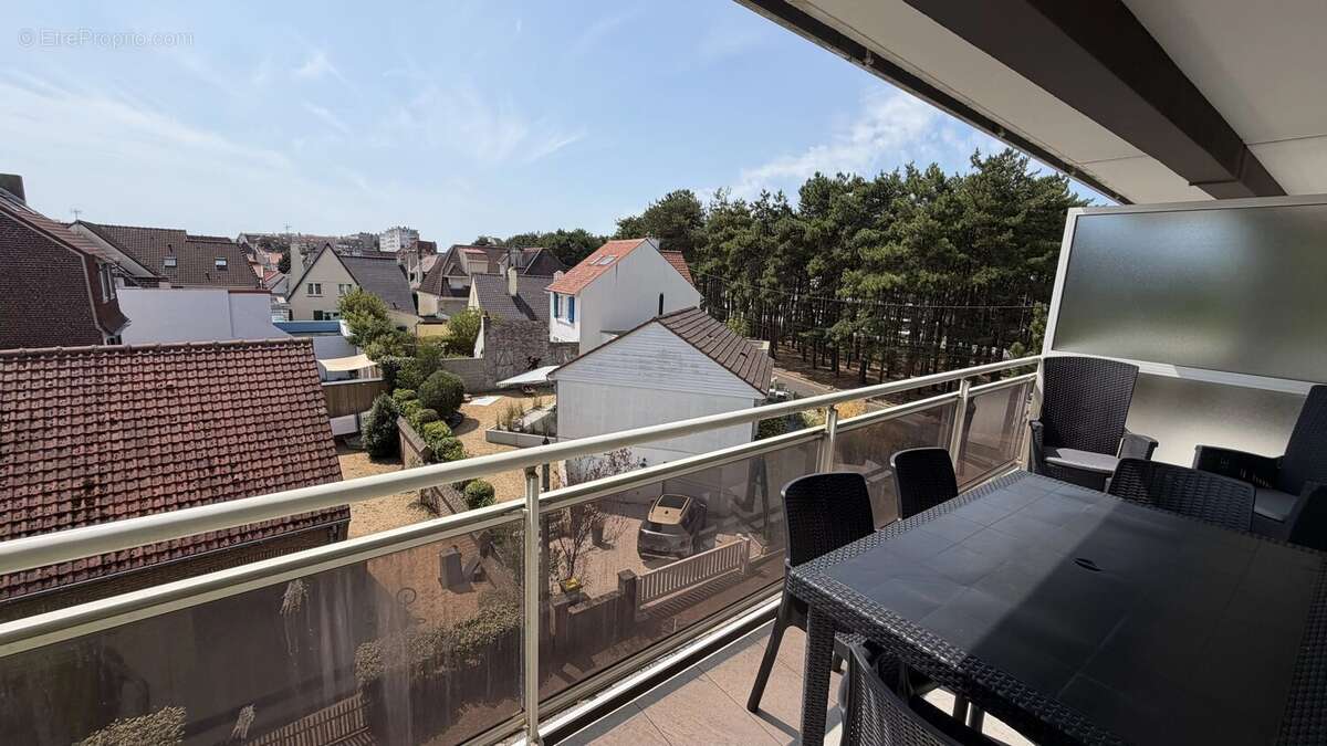 Le Touquet : secteur Pinède : T2 cabine avec large balcon / cave et parking - photo 4