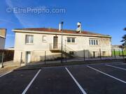 Maison à LES HERBIERS