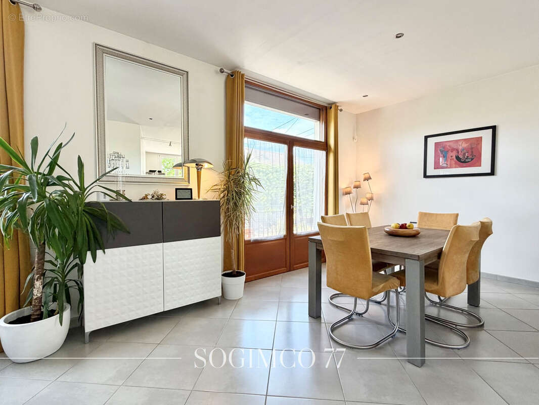 Maison à GOURNAY-SUR-MARNE