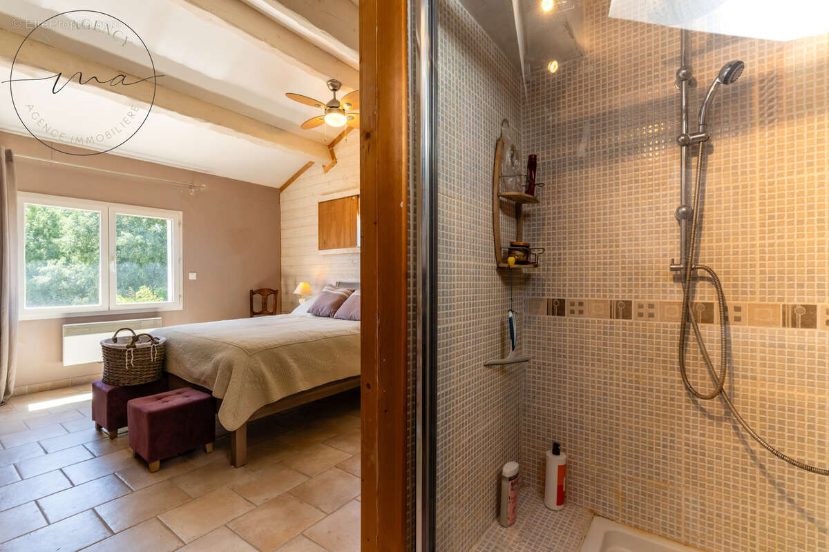 Lignan-sur-Orb   Maison de caractère 215 m2, 5 chambres, piscine, terrain 983 m2 - photo 69
