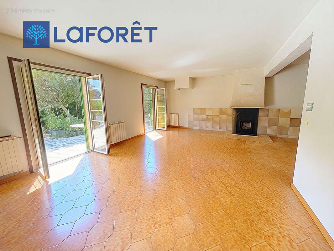 Maison Cagnes Sur Mer 9 pièce(s) 200 m2 - photo 7
