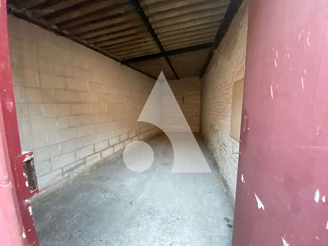 Parking à AULNOY-LEZ-VALENCIENNES