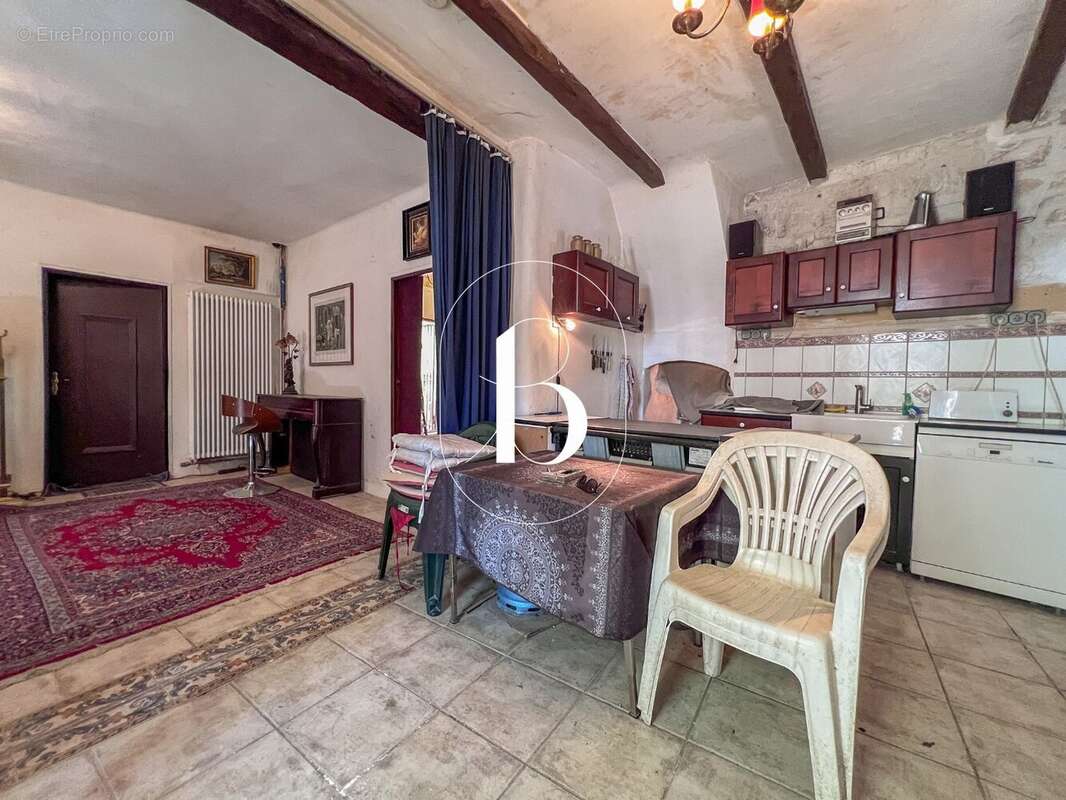 Maison à BARJAC
