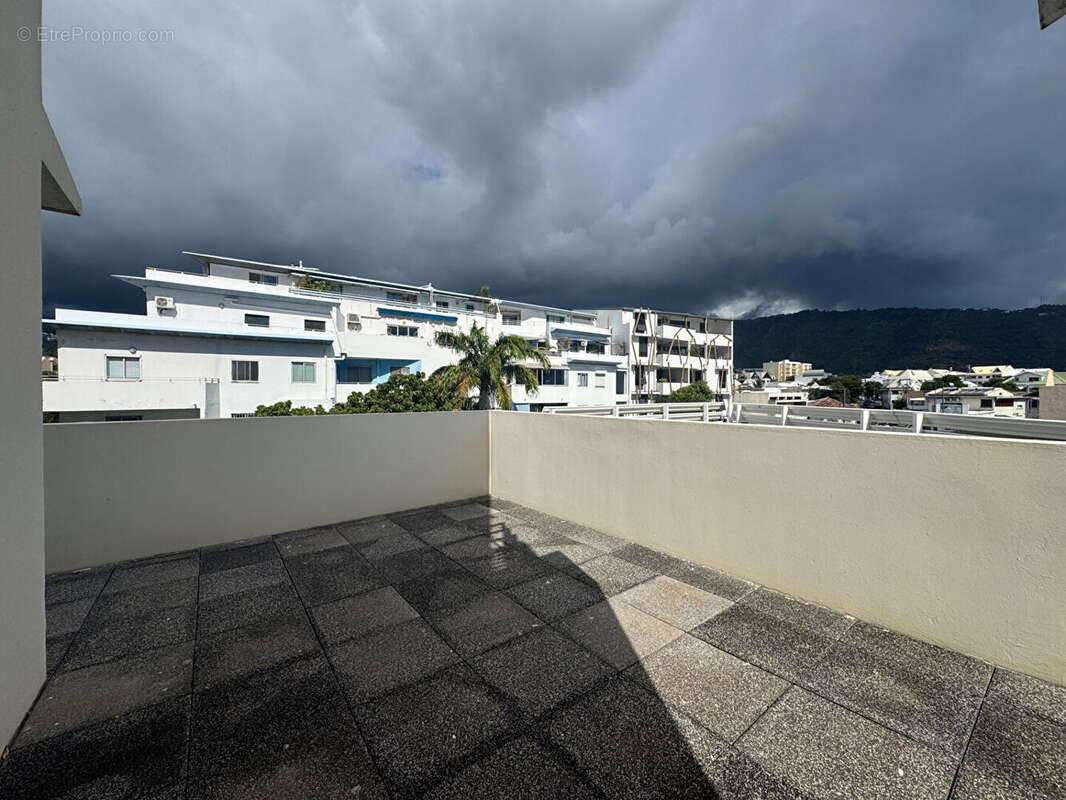 Appartement à SAINT-DENIS