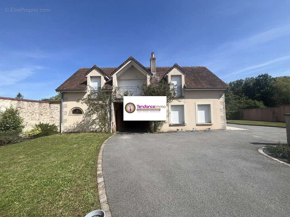 Maison 234 m² à Le Mele-Sur-Sarthe  - photo 9