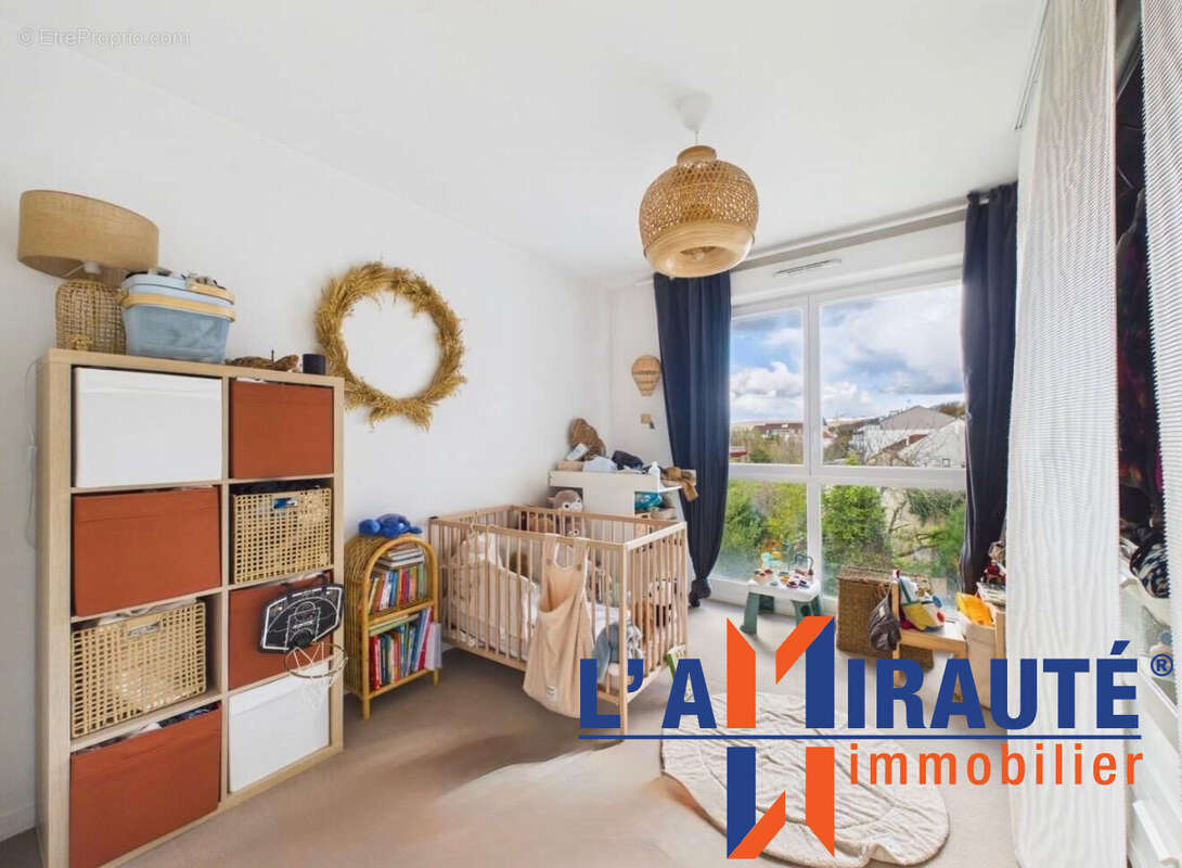 Appartement à SARTROUVILLE