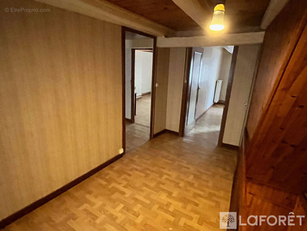 Maison à PAULHAGUET