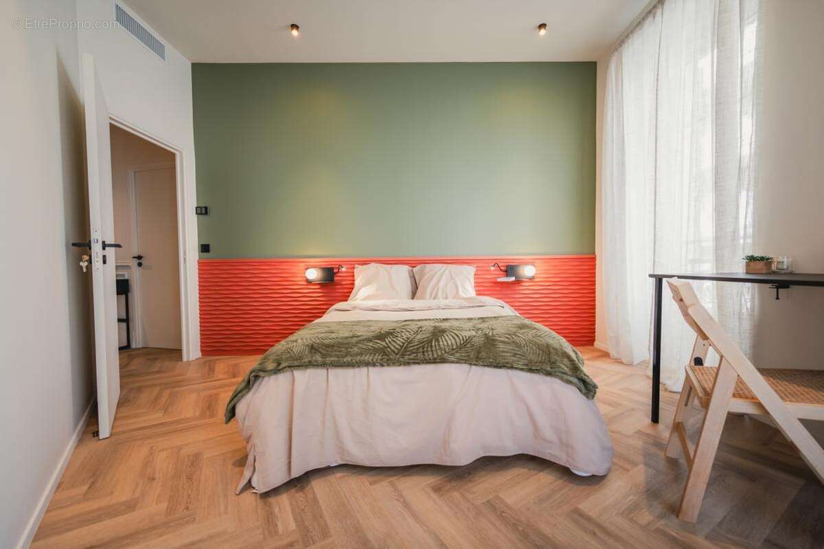 Appartement 4 pièces – 98 m² (HC) – Balcon – Aperçu mer – Vendu entièrement meublé - photo 13