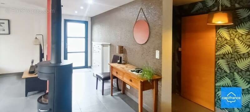 Maison à L'HUISSERIE