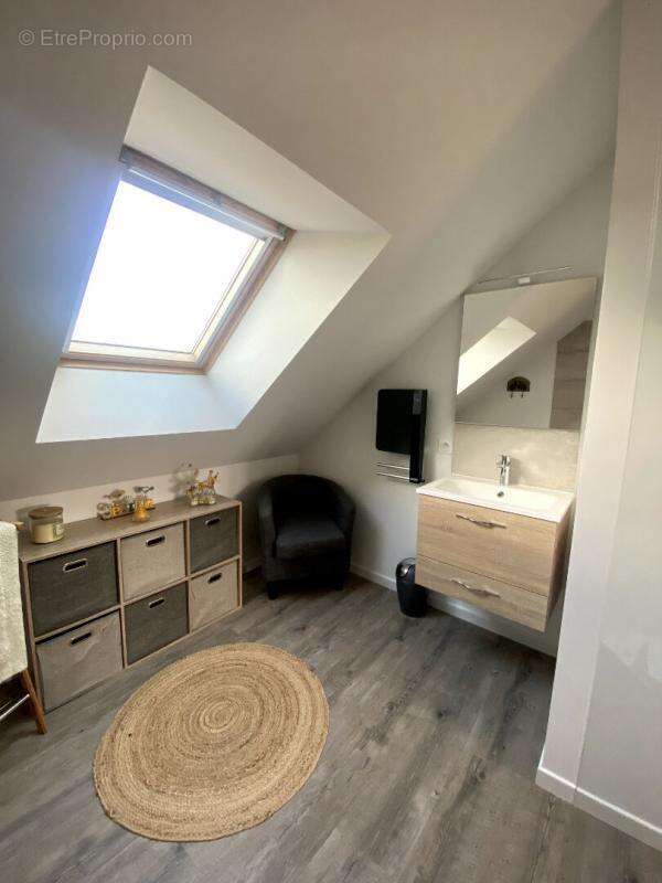 Maison à COURTILLERS