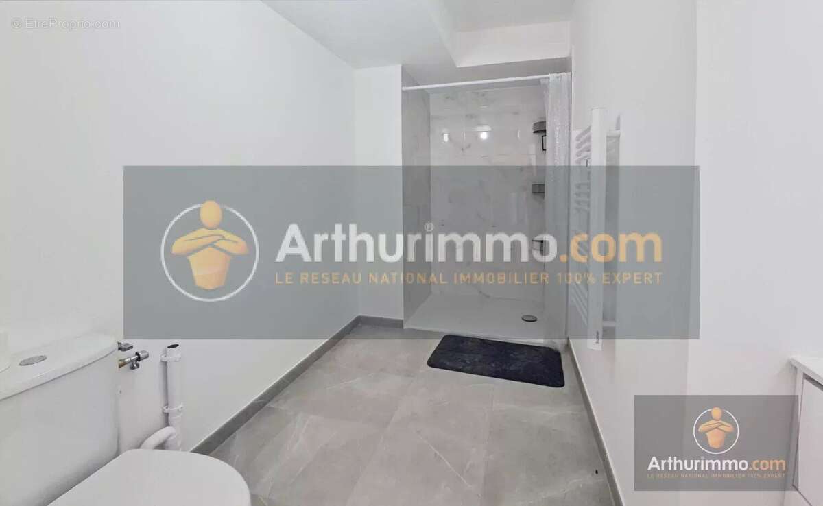 Appartement à SAINT-PIERRE-DU-PERRAY