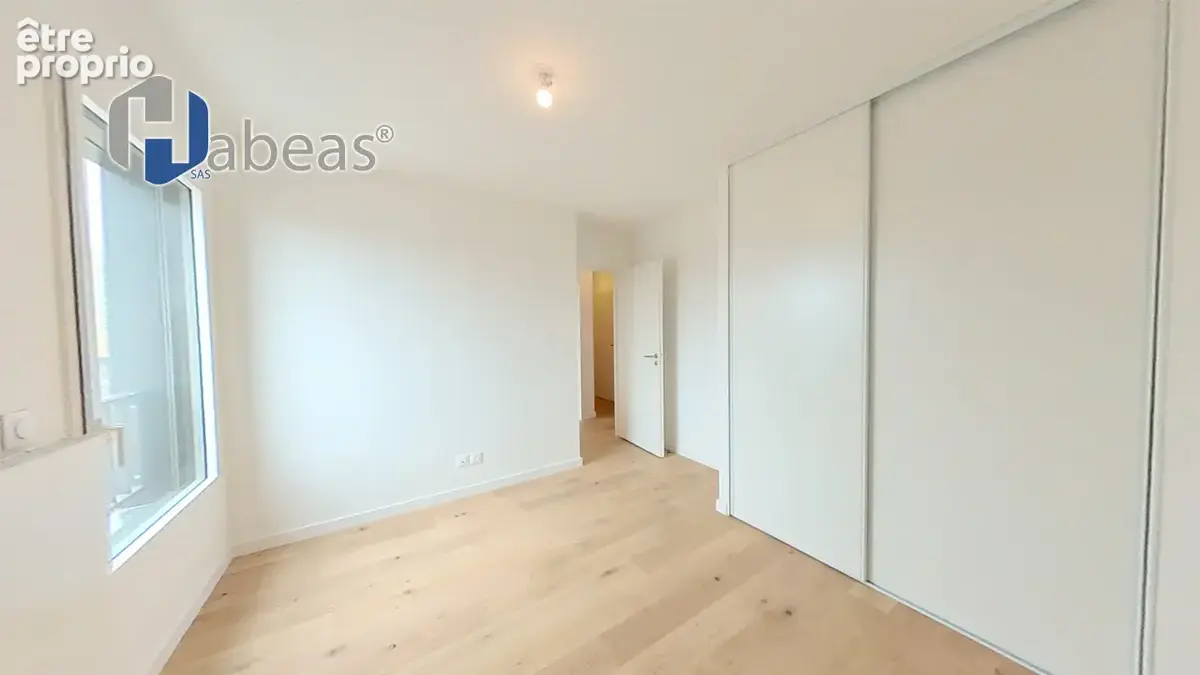 Élégant T3 Duplex avec 2 Loggias à Villeurbanne - photo 14