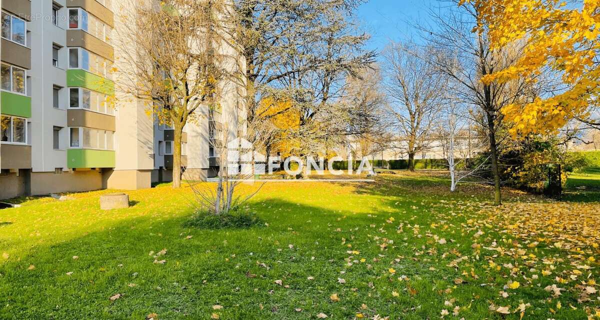 Appartement à SEYSSINET-PARISET