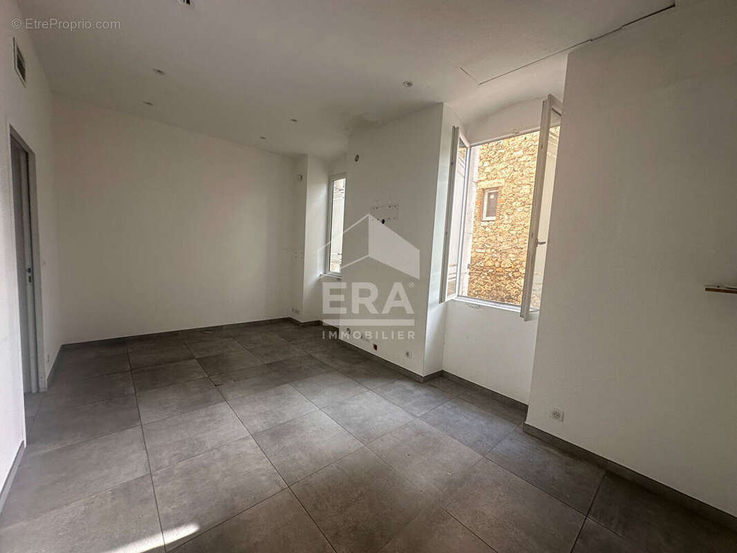 Appartement à SAINT-MAXIMIN-LA-SAINTE-BAUME