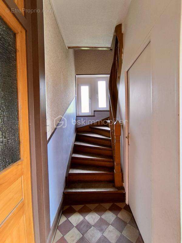 Grande maison, idéale pour une grande famille ou pour un investissement locatif - photo 9