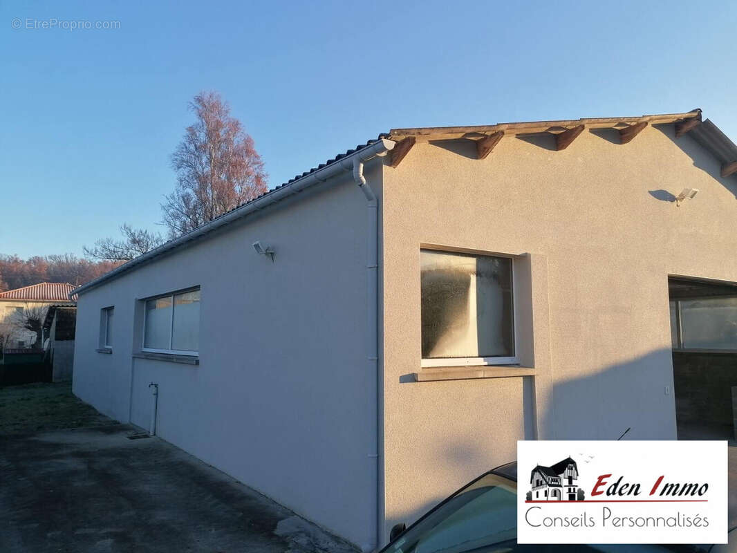 Commerce à L&#039;ISLE-D&#039;ESPAGNAC