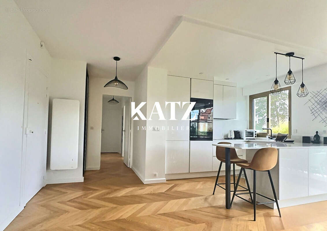 Appartement à GARCHES