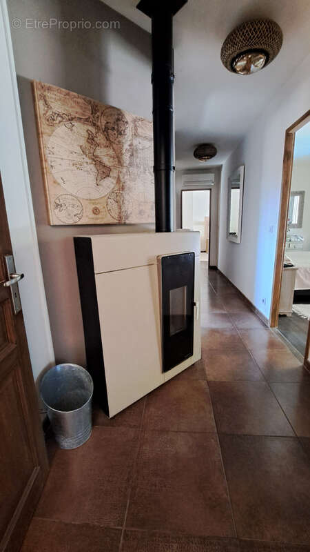 Très belle villa, 240m2 de plain pied au calme. - photo 15