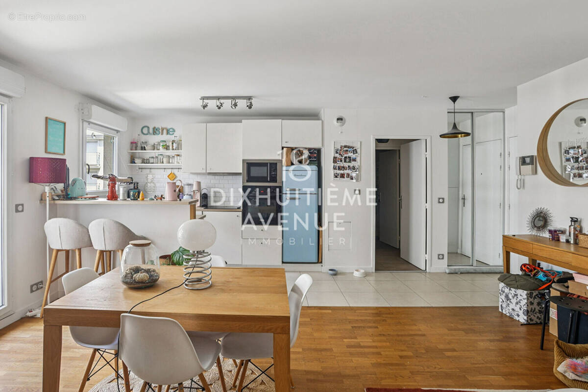 Appartement à PARIS-18E