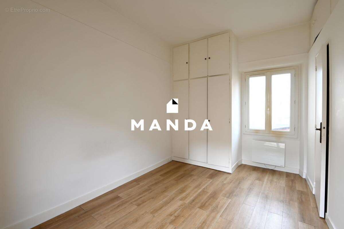 Appartement à NANTERRE