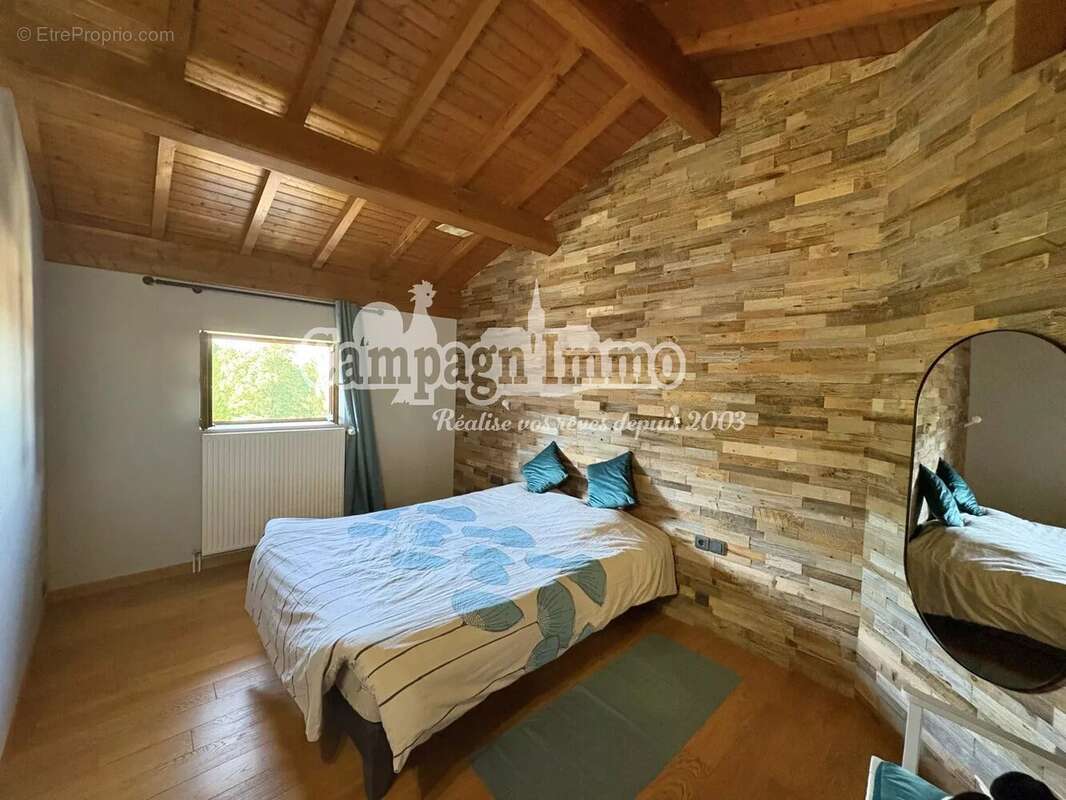 Maison à LONGESSAIGNE