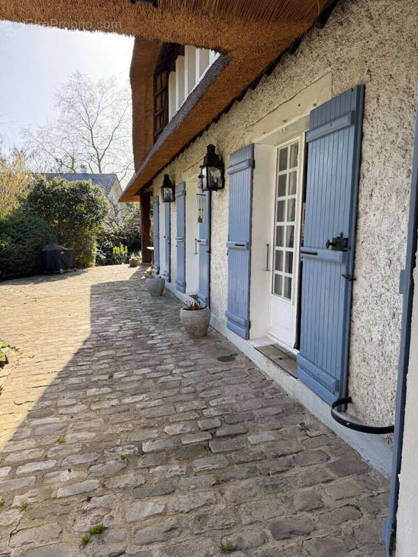Maison à LA CELLE-SAINT-CLOUD