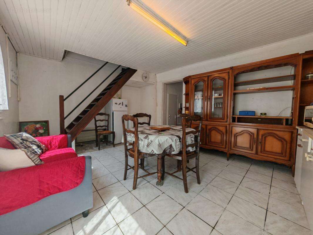 Maison de village avec beau potentiel - 66m² - 54 000€ - photo 2