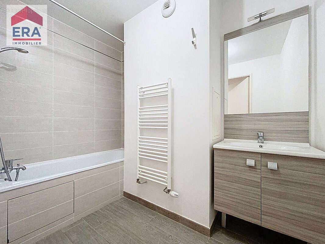 Appartement à IVRY-SUR-SEINE