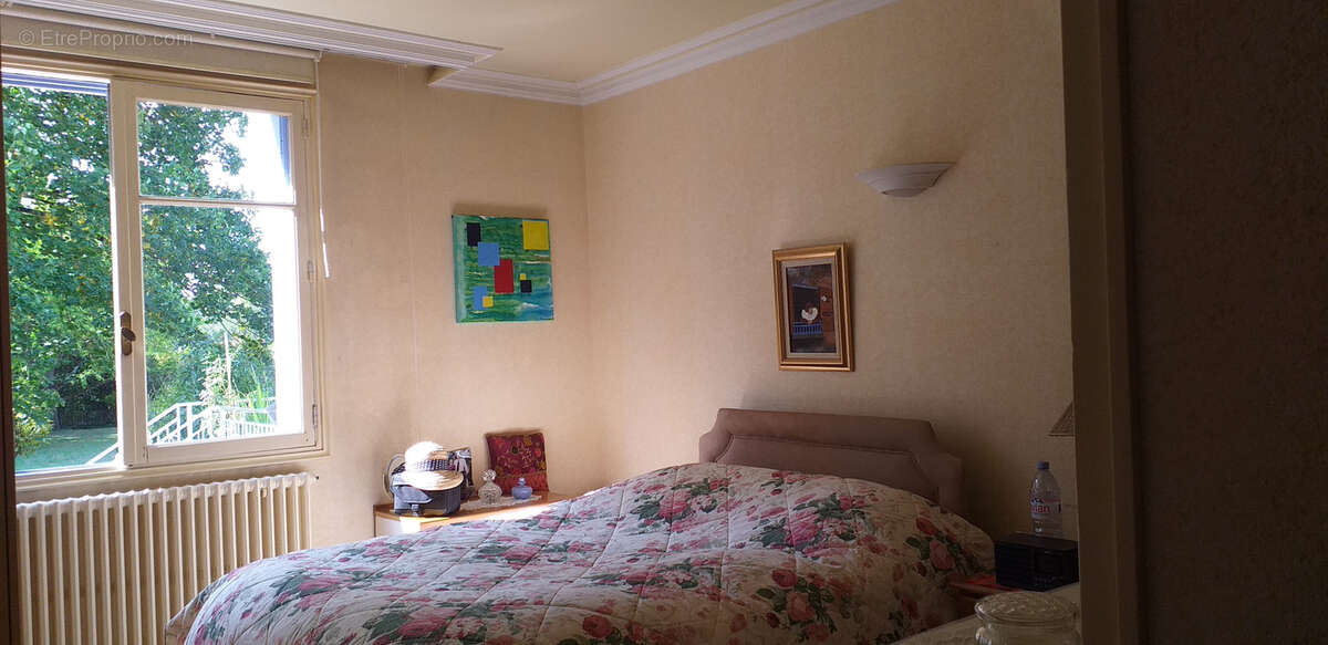 Maison à SAINT-NICOLAS-DE-LA-GRAVE