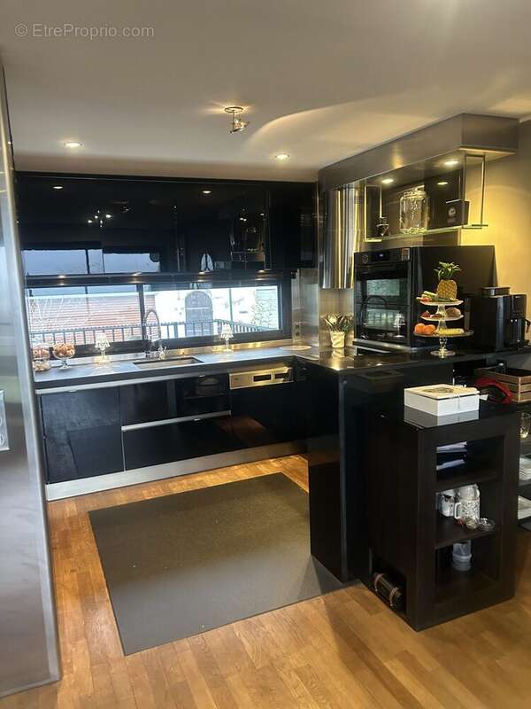 Maison à LE PLESSIS-ROBINSON