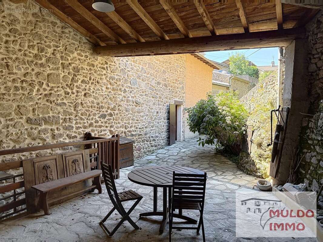 Maison à SARRAS