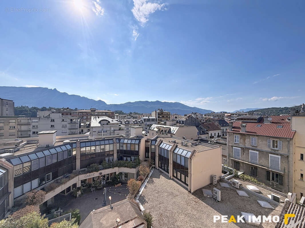 Appartment 3 pièces - 66,65 m2 - Hyper centre Aix-les-Bains - photo 4
