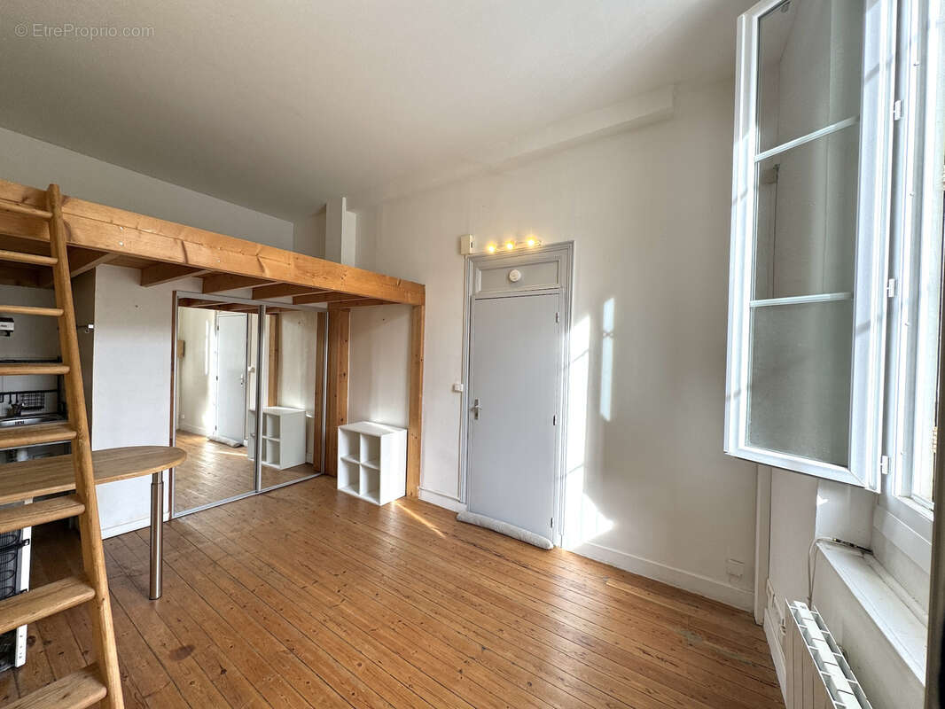 Appartement à BORDEAUX