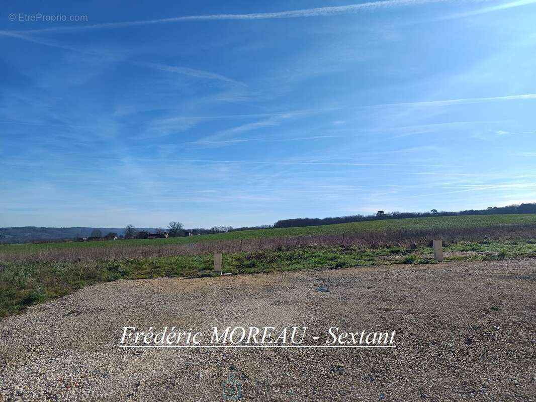 Trés beau terrain constructible sur la commune de saint AGNE - photo 2