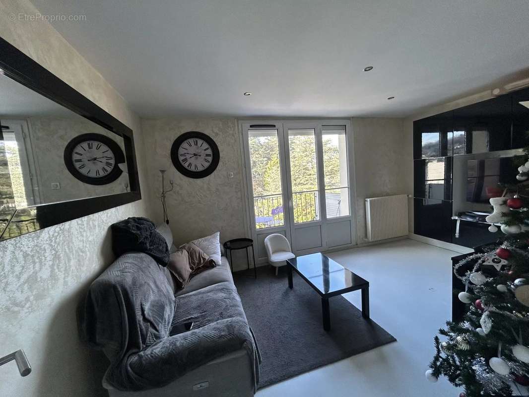 Appartement à SAINT-ETIENNE