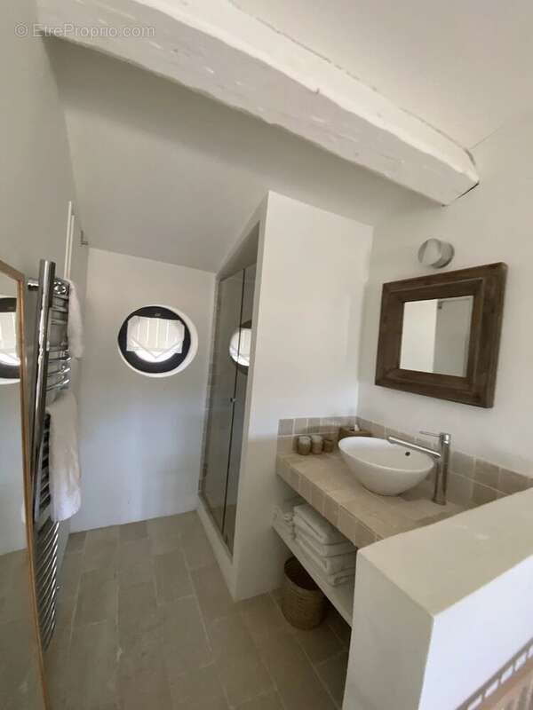 Maison à LA GARDE-FREINET