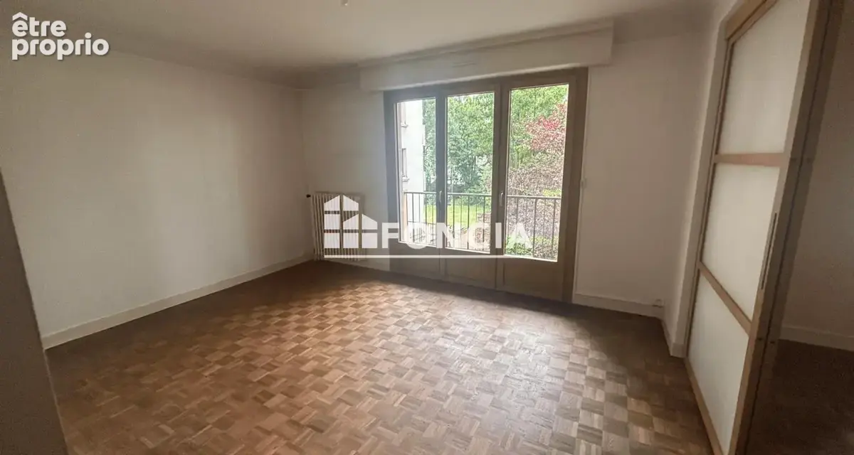 Hauts pavés /Félix Faure T3 balcons / parking - photo 3