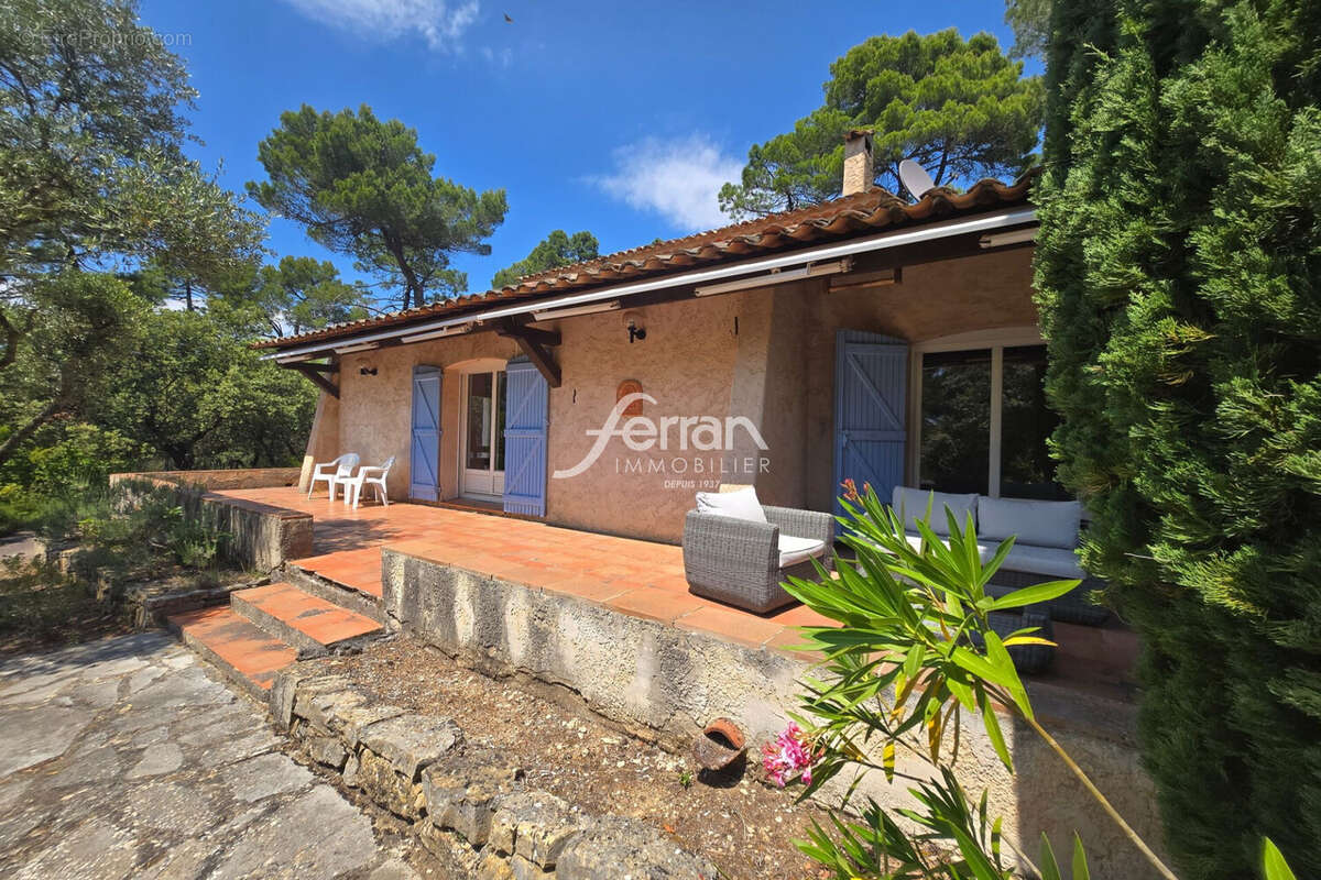 Maison à SILLANS-LA-CASCADE
