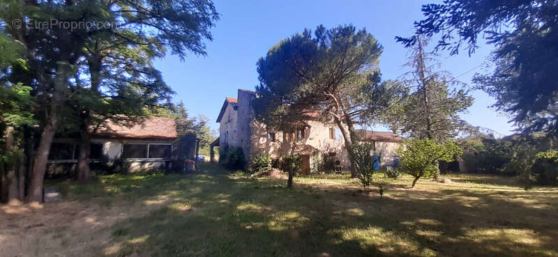 Propriete à vendre 9 pièces Proche de LALBENQUE (46) - photo 29