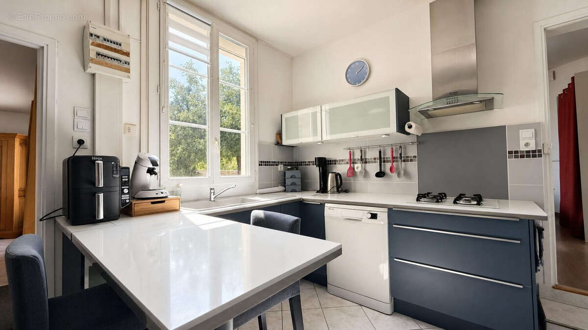 Maison Saint Avertin 6 pièce(s) + Dépendance 137 m2 - photo 9